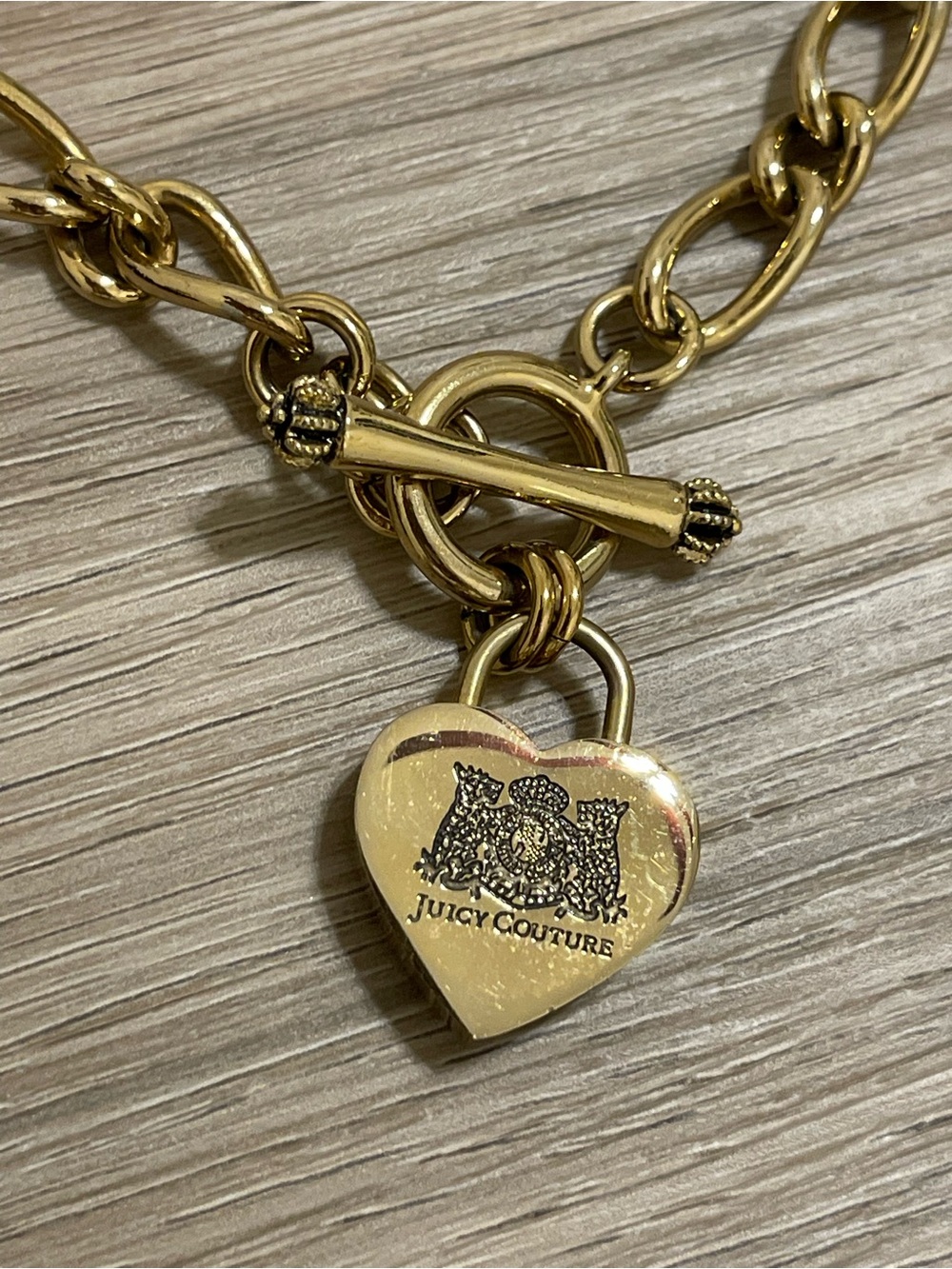 Vintage Juicy Couture Y2K Gold Heart Padlock Toggle Necklace - Picture 5 of 9